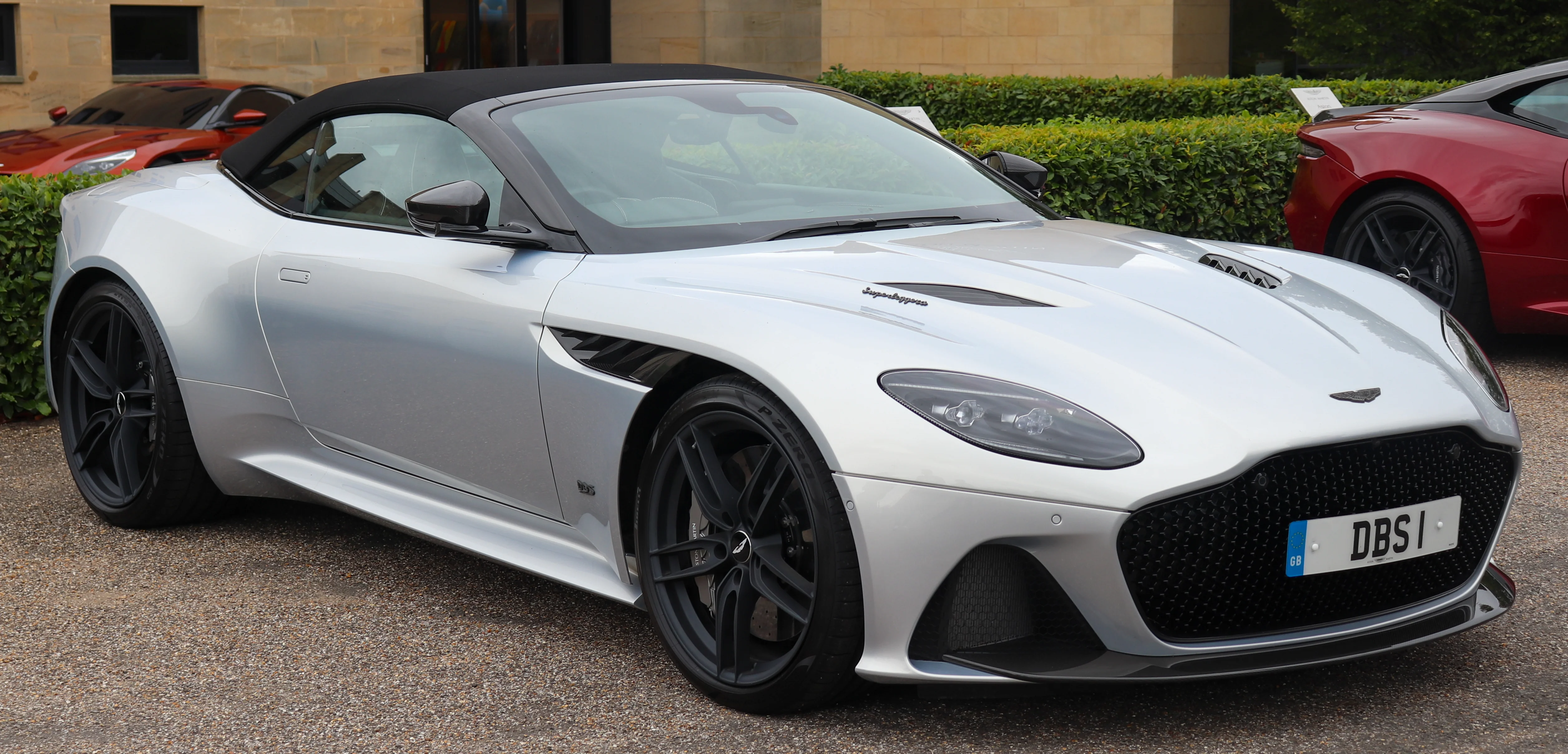 Aston Martin DBS – Aston Martin grand tourer