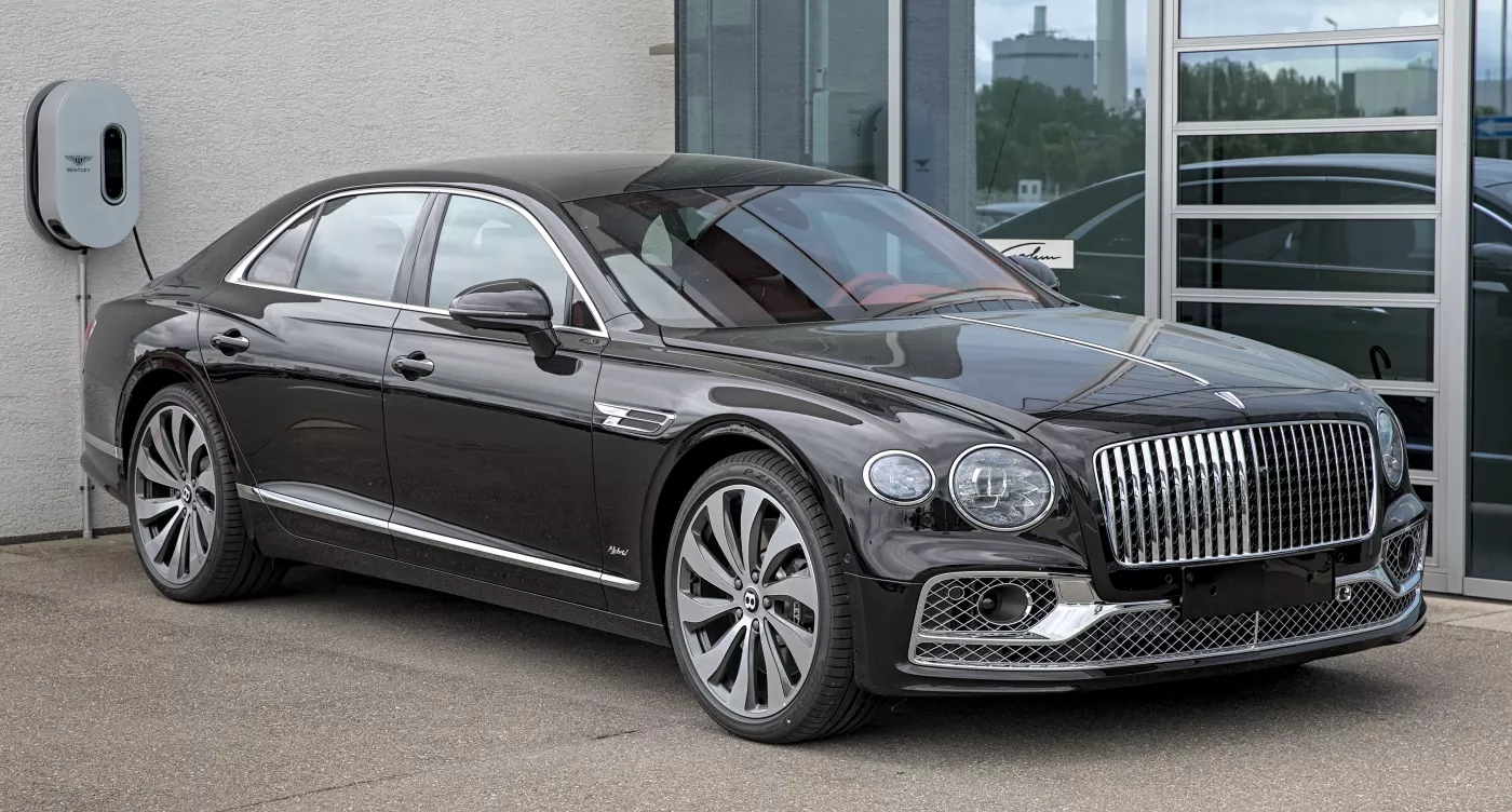 Bentley Flying Spur (2005) – Bentley full-size luxury car ultra-luxury car