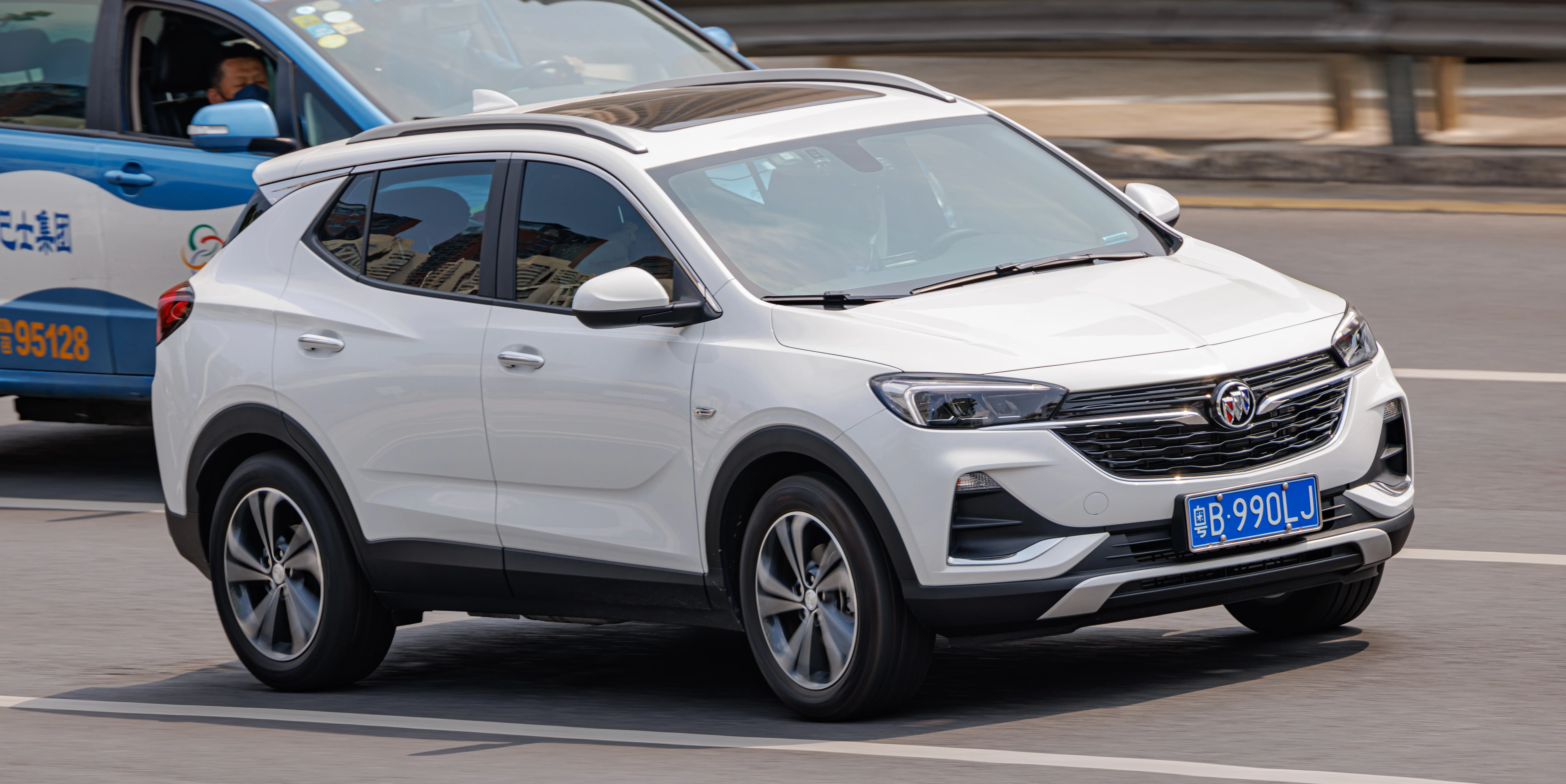 Buick Encore – Buick subcompact crossover suv