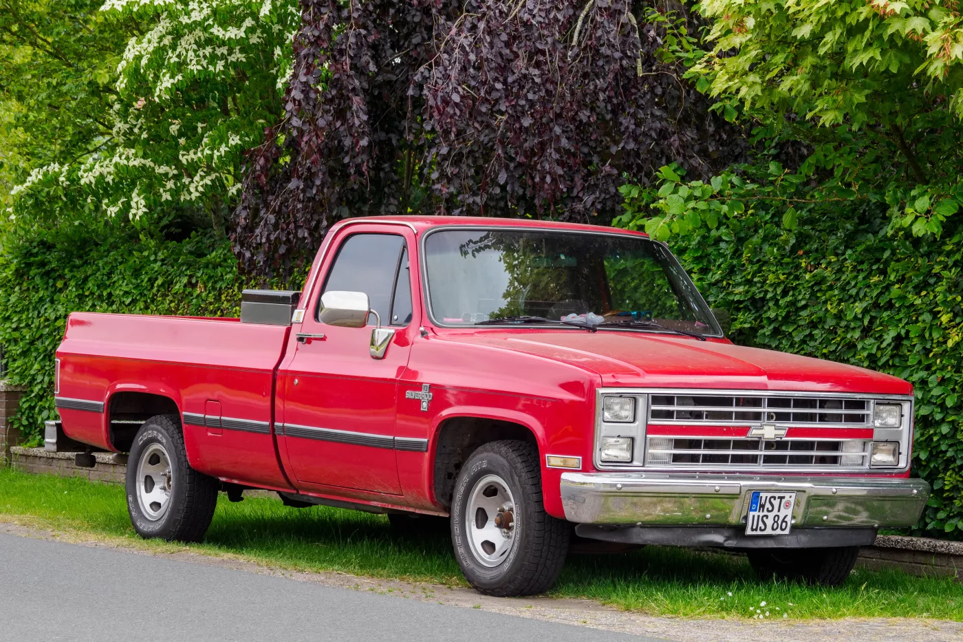 Chevrolet Silverado – Chevrolet unbulleted list