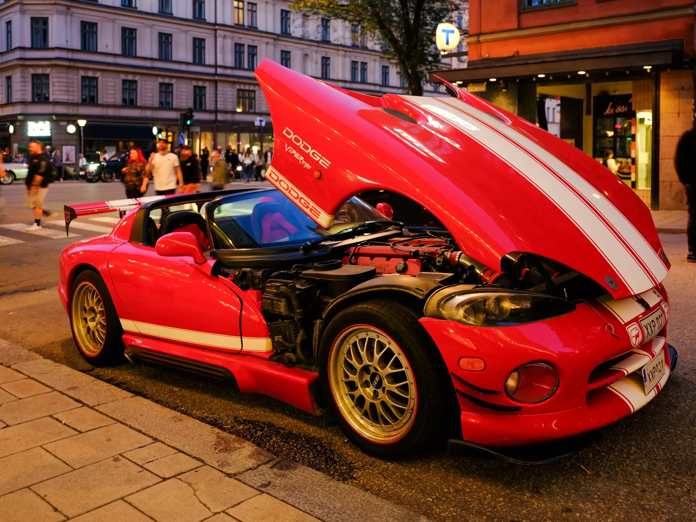 Dodge Viper – Dodge sports car