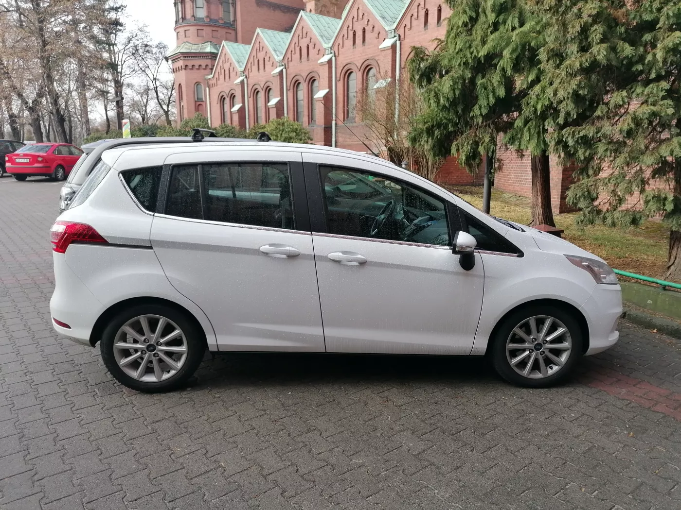 Ford B-Max – Ford mini mpv