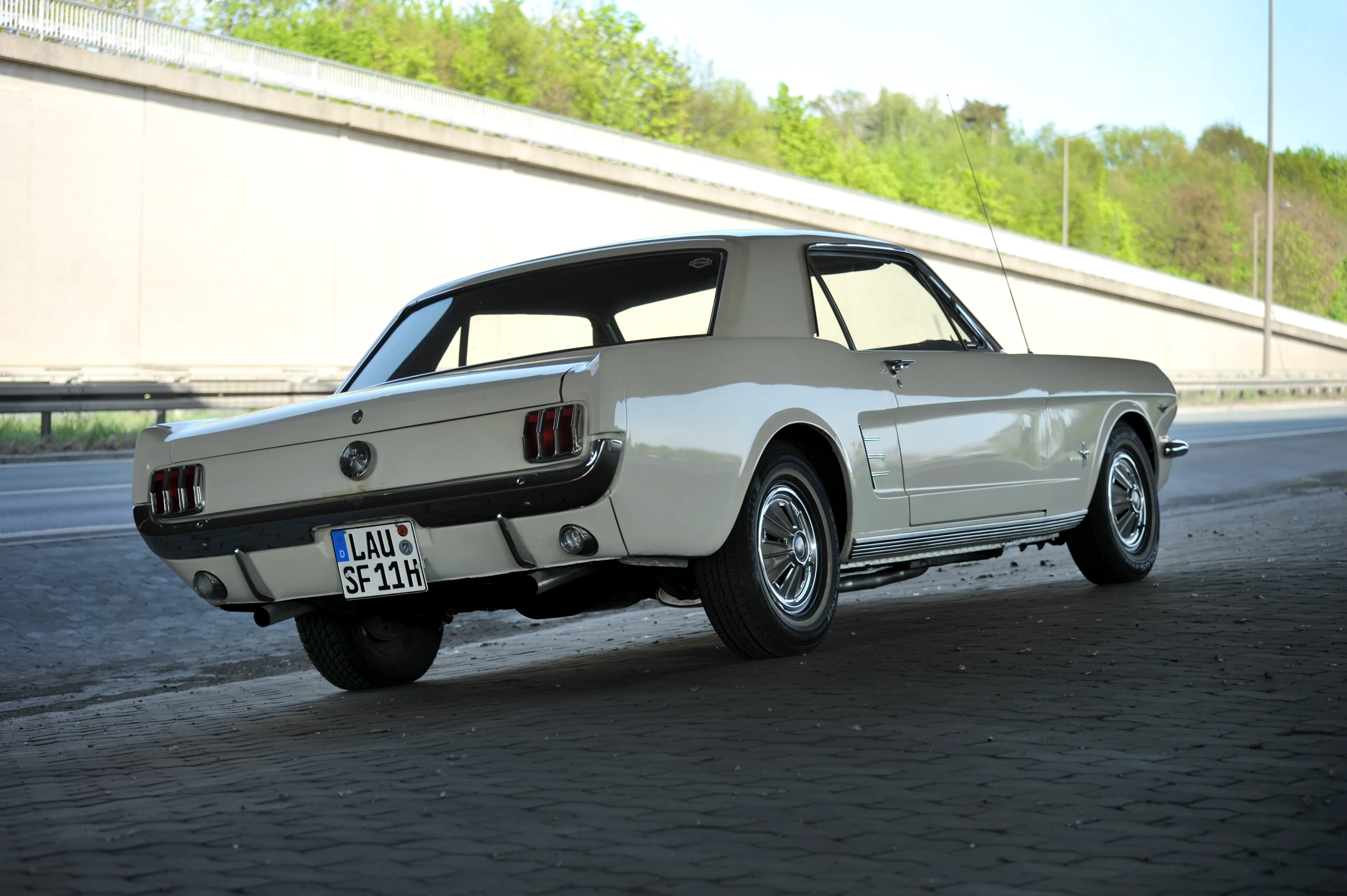 Ford Mustang – Ford unbulleted list