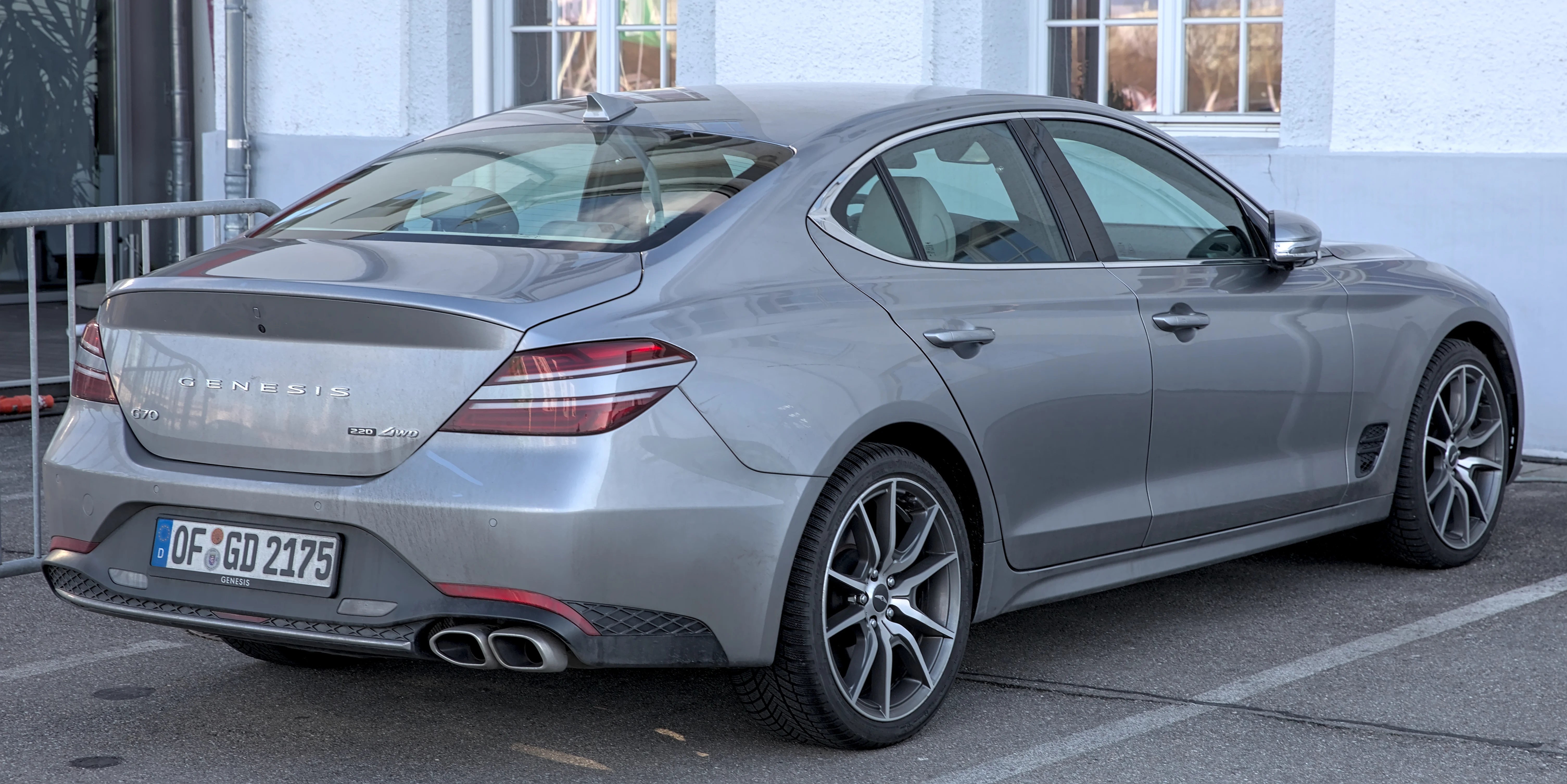 Genesis G70 – Genesis compact executive car