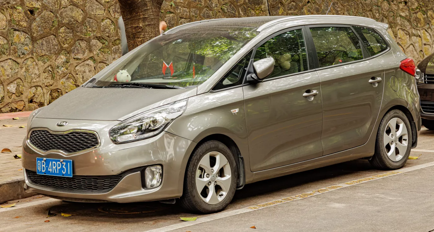 Kia Carens – Kia compact mpv