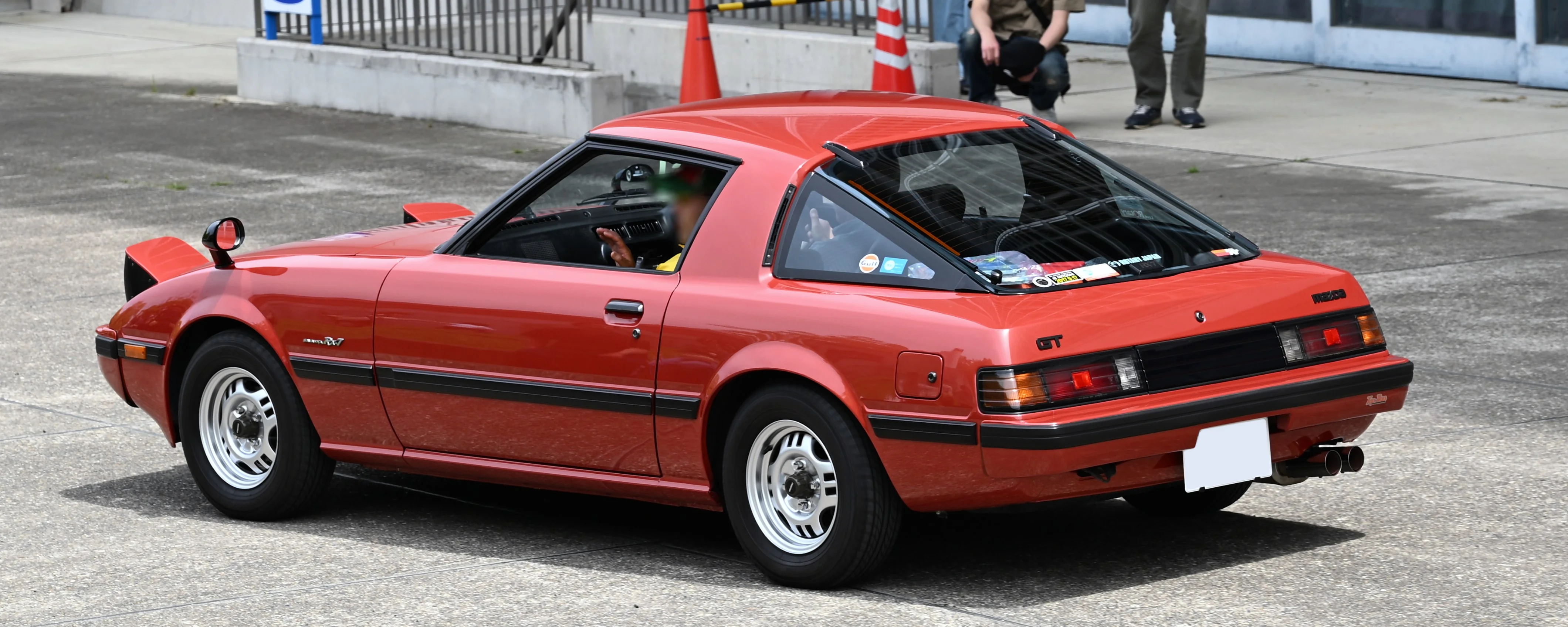 Mazda RX-7 – Mazda sports car