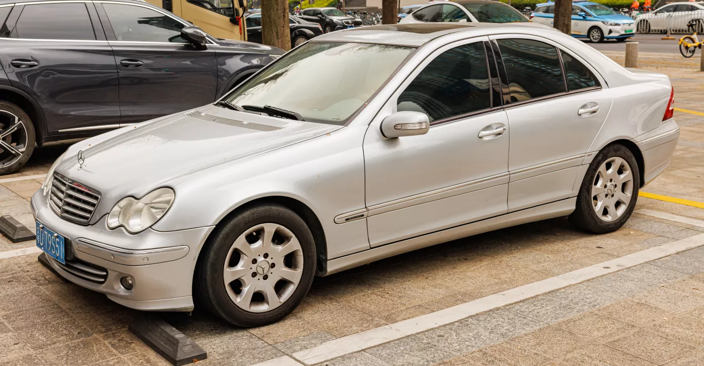 Mercedes-Benz C-Class (W203) – Mercedes-Benz compact executive car