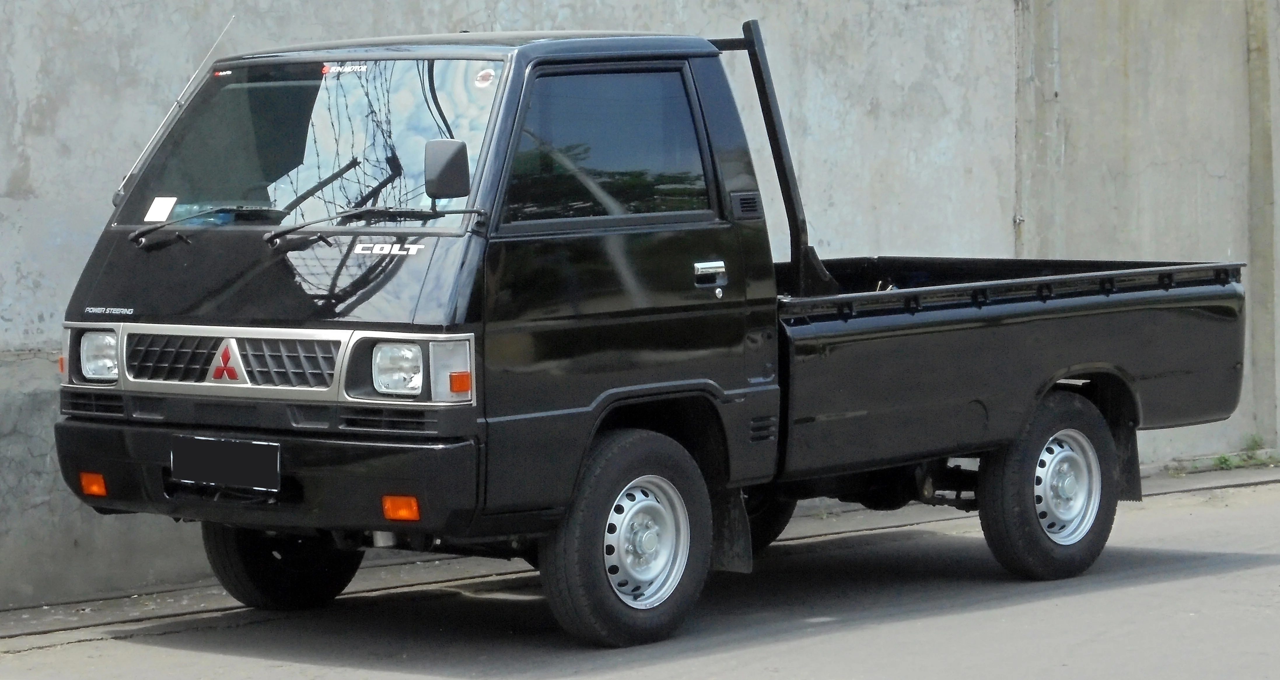 Mitsubishi Delica – Mitsubishi pickup truck/light commercial vehicle minivan kei car