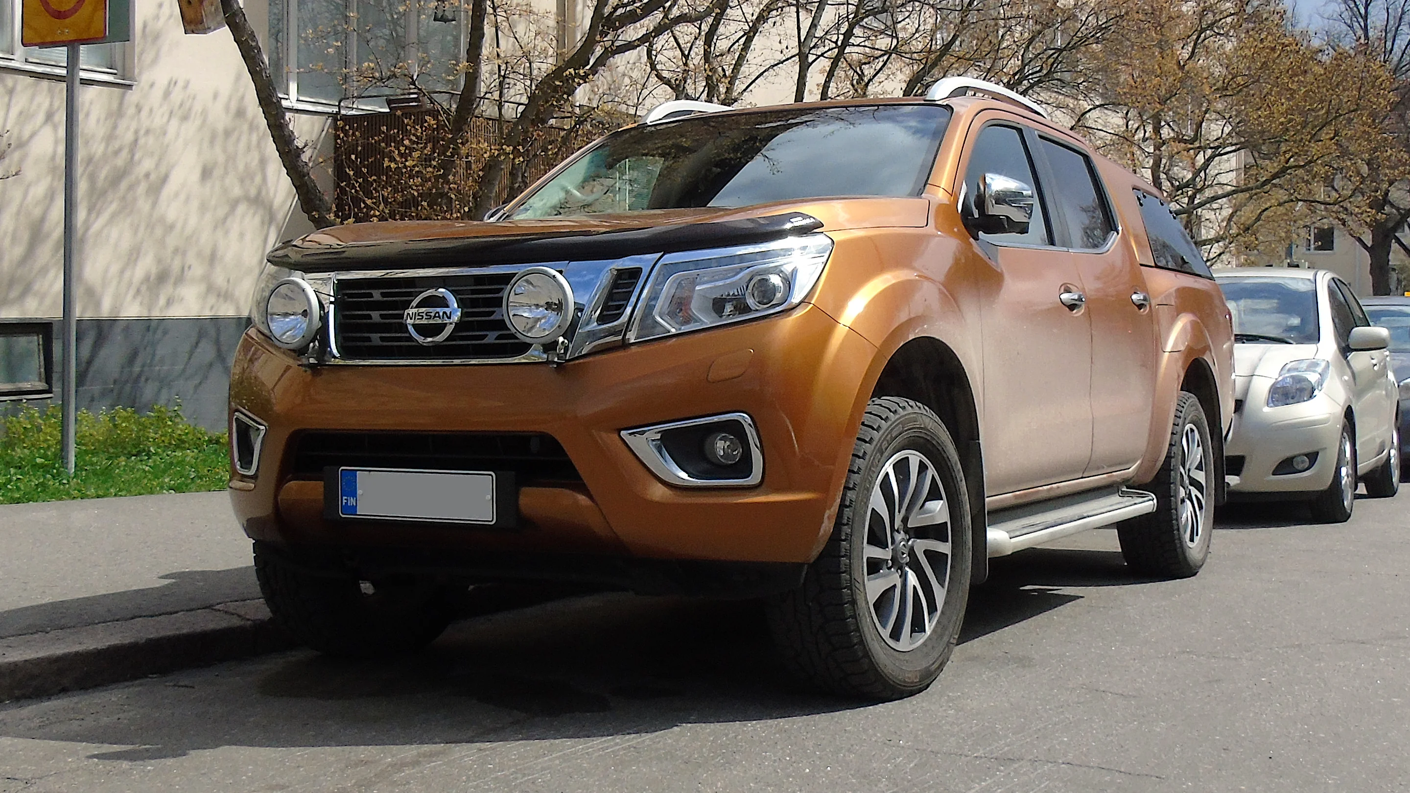 Nissan Navara – Nissan compact pickup truck mid-size pickup truck