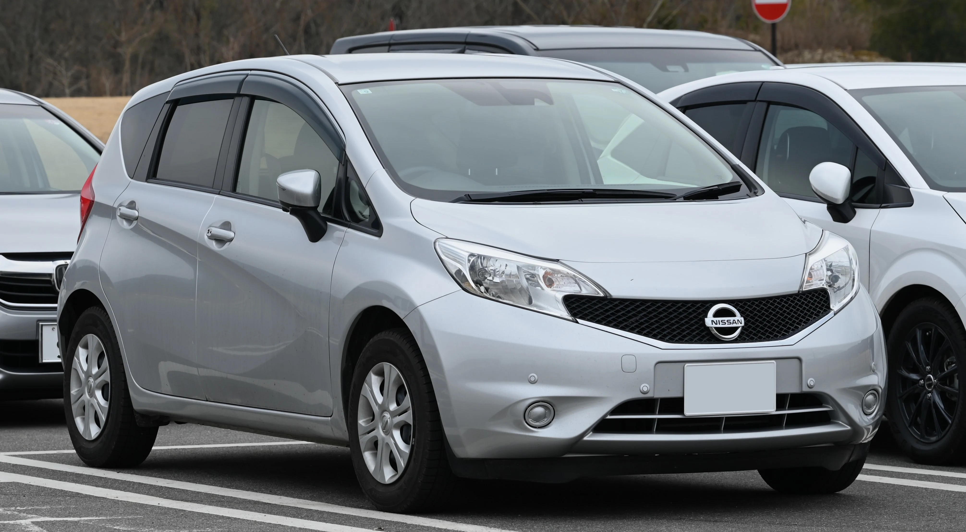 Nissan Note – Nissan mini mpv