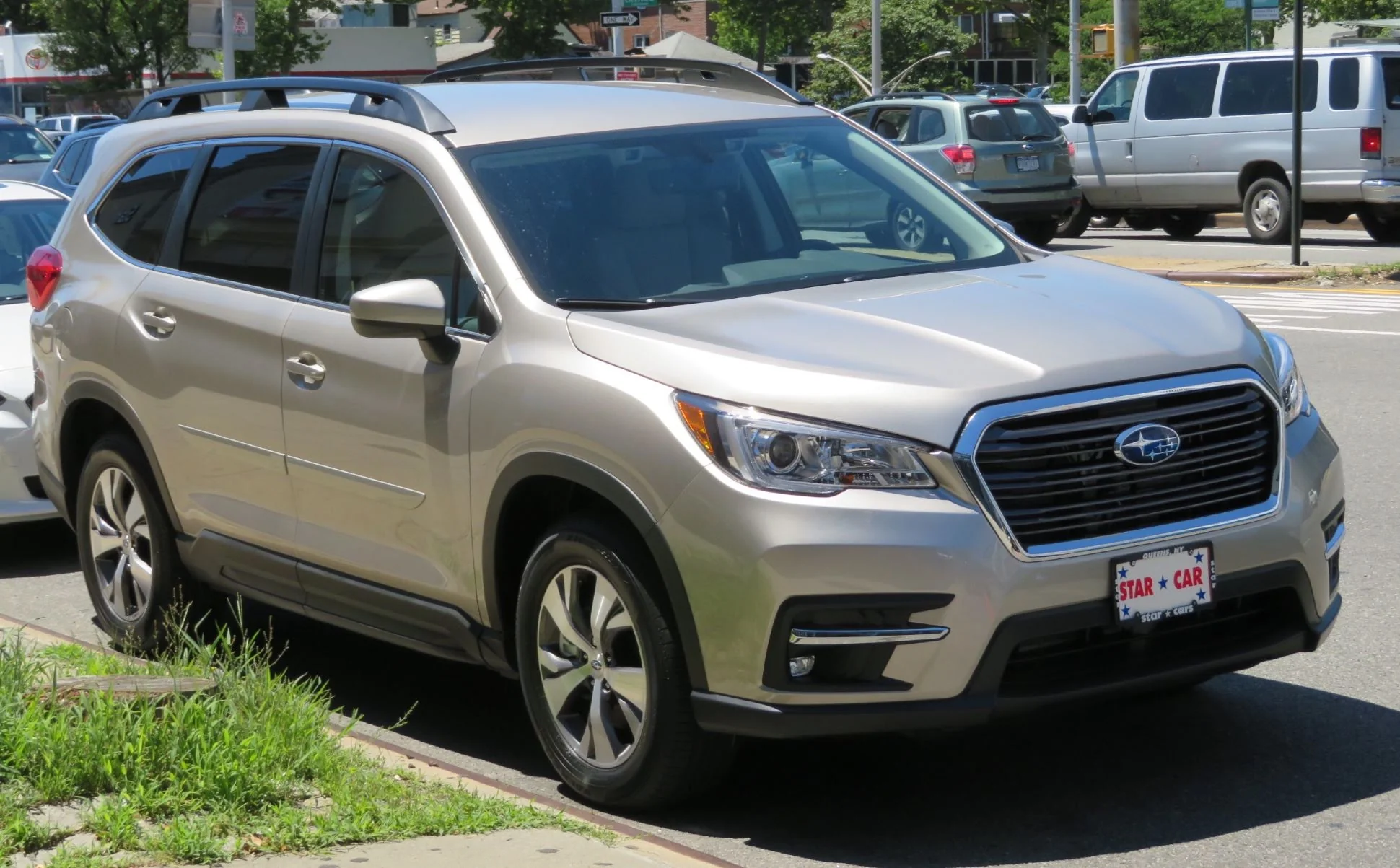 Subaru Ascent – Subaru mid-size crossover suv