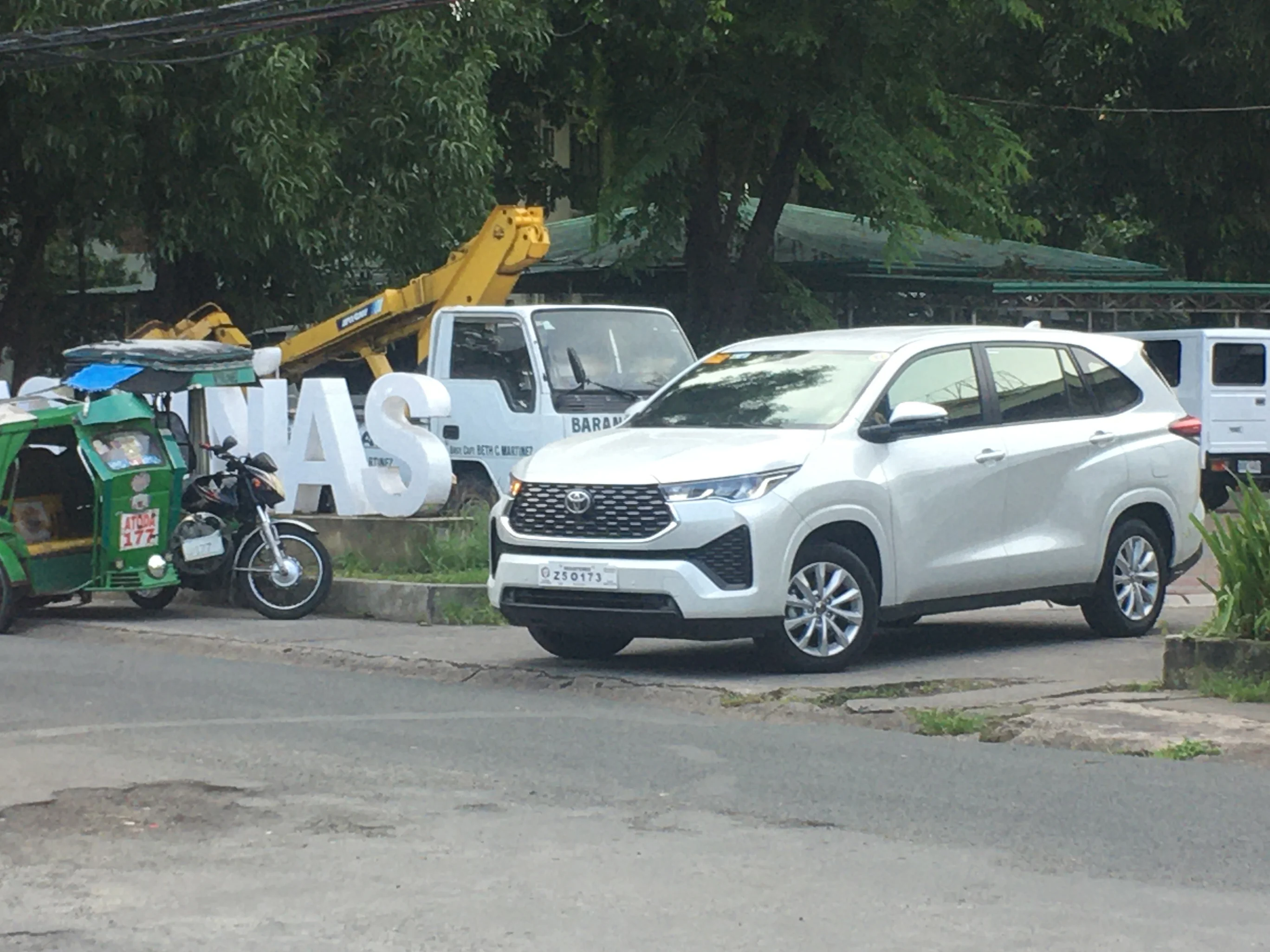 Toyota Innova – Toyota unbulleted list