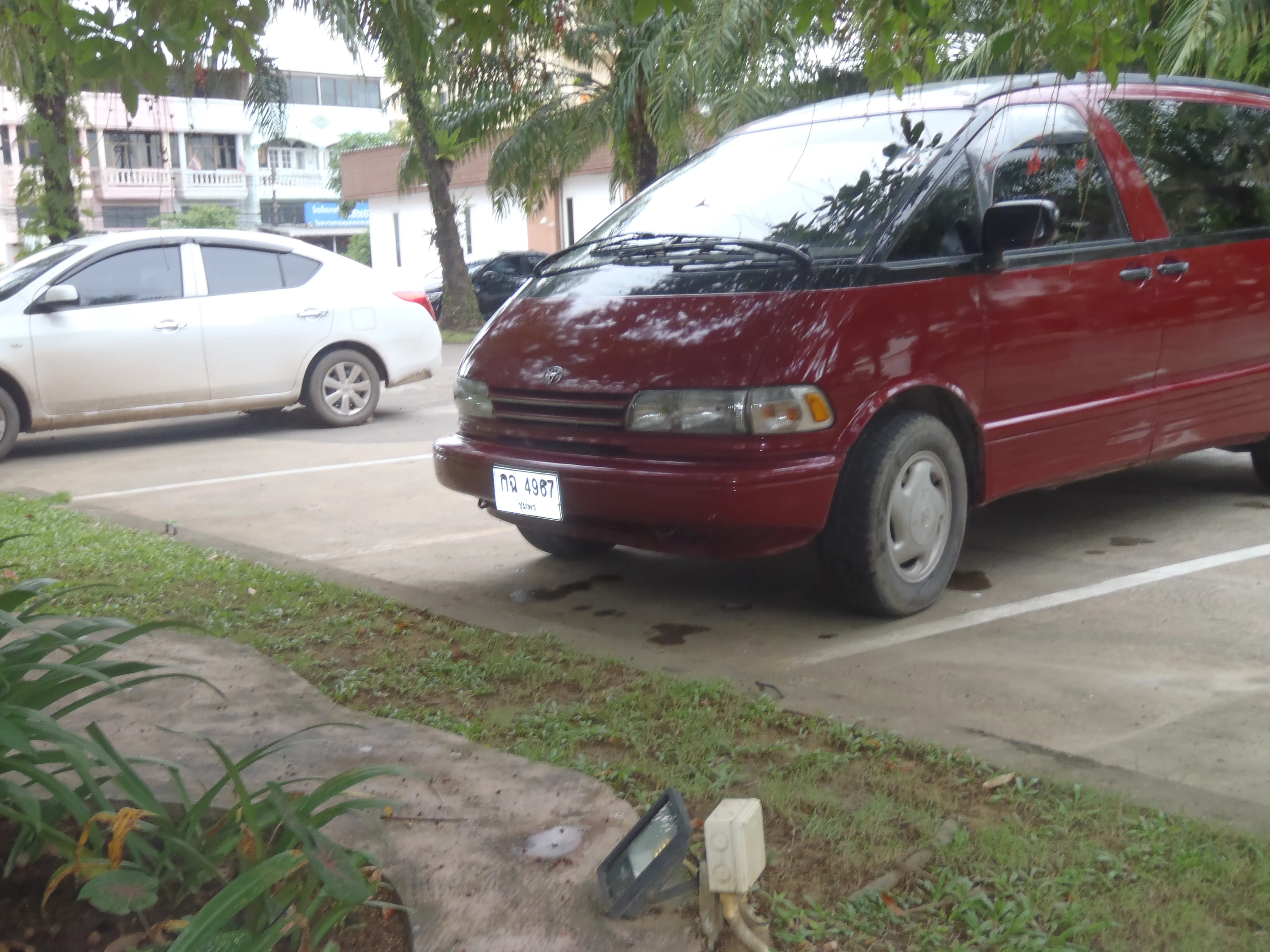 Toyota Previa – Toyota minivan