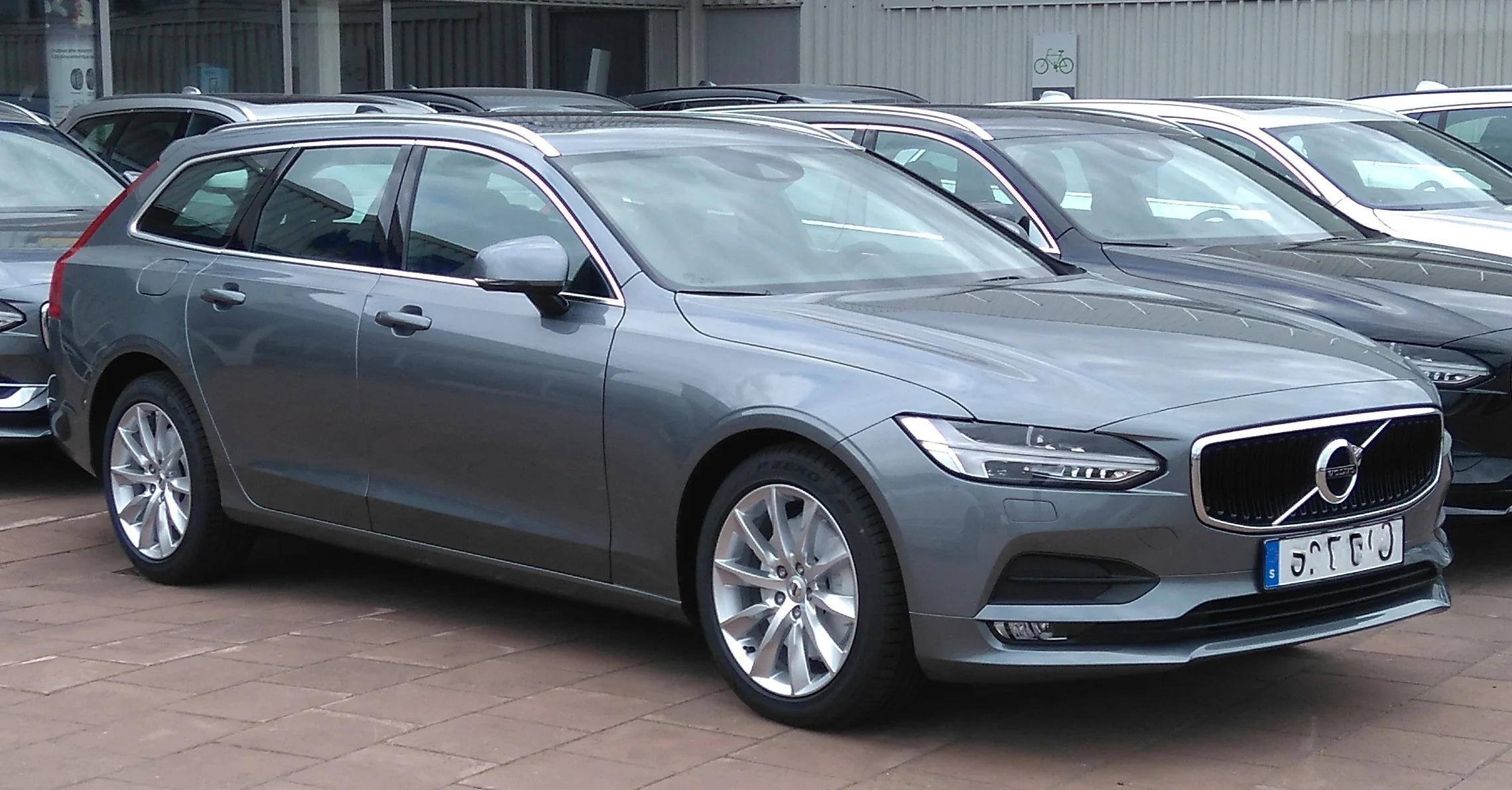 Volvo V90 – Volvo executive car
